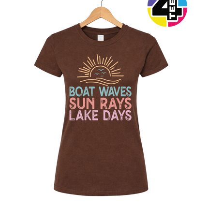 Boat Waves & Sun Rays Lake Days Vibes Women's Tee