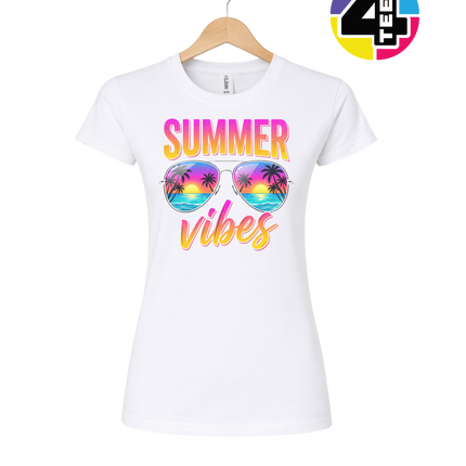 Retro Summer Sunglasses Vibe Women's Tee
