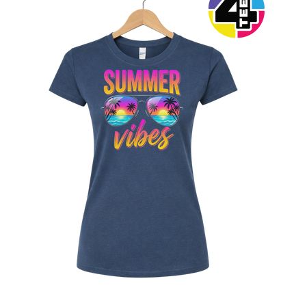 Retro Summer Sunglasses Vibe Women's Tee