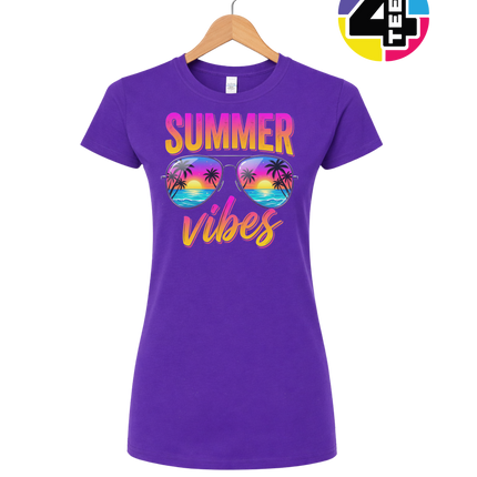 Retro Summer Sunglasses Vibe Women's Tee
