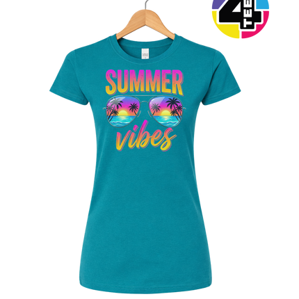 Retro Summer Sunglasses Vibe Women's Tee