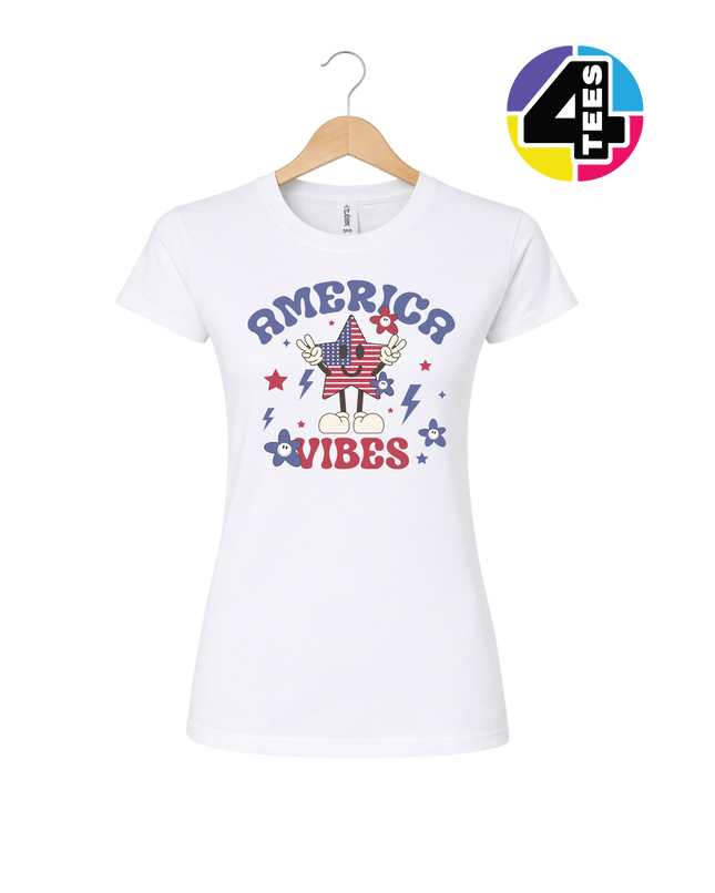 America Vibes Star-Spangled Smiley Women's Tee