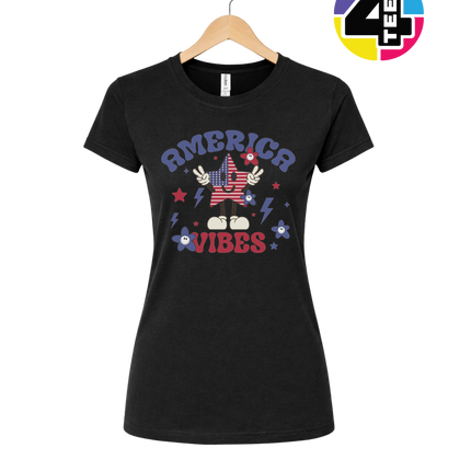 America Vibes Star-Spangled Smiley Women's Tee