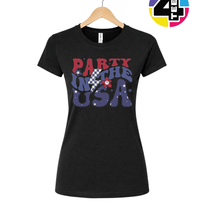 Groovy America Vibes Peace Star Women's Tee
